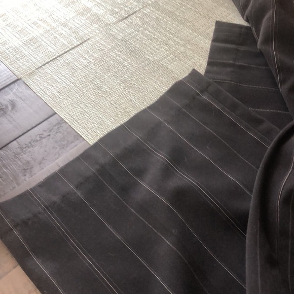 #17 Classic Pin Striped Business Pants 🧷 - Picture 15 of 17